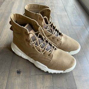 Nike SFB 6” Canvas